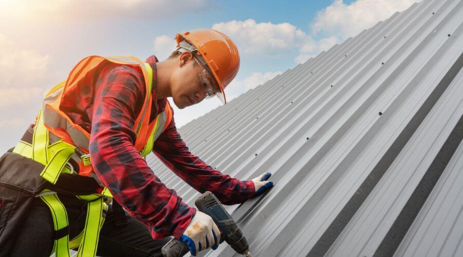 Expert new roof installation services in Steeleville, IL
